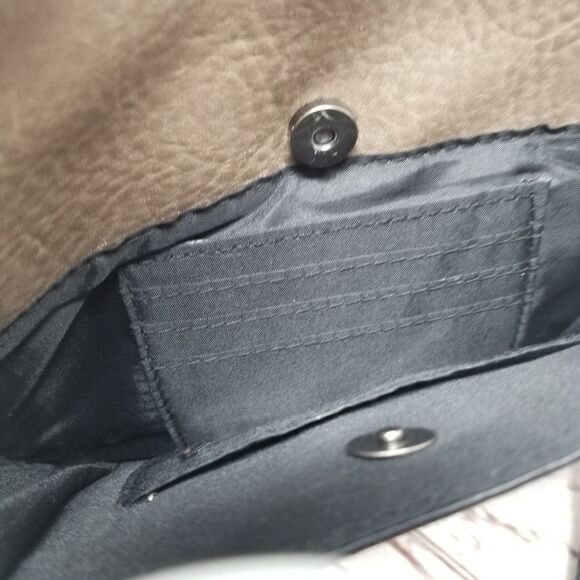 Faux Leather Dark Tan. Crossbody Bag. - Picture 5 of 11